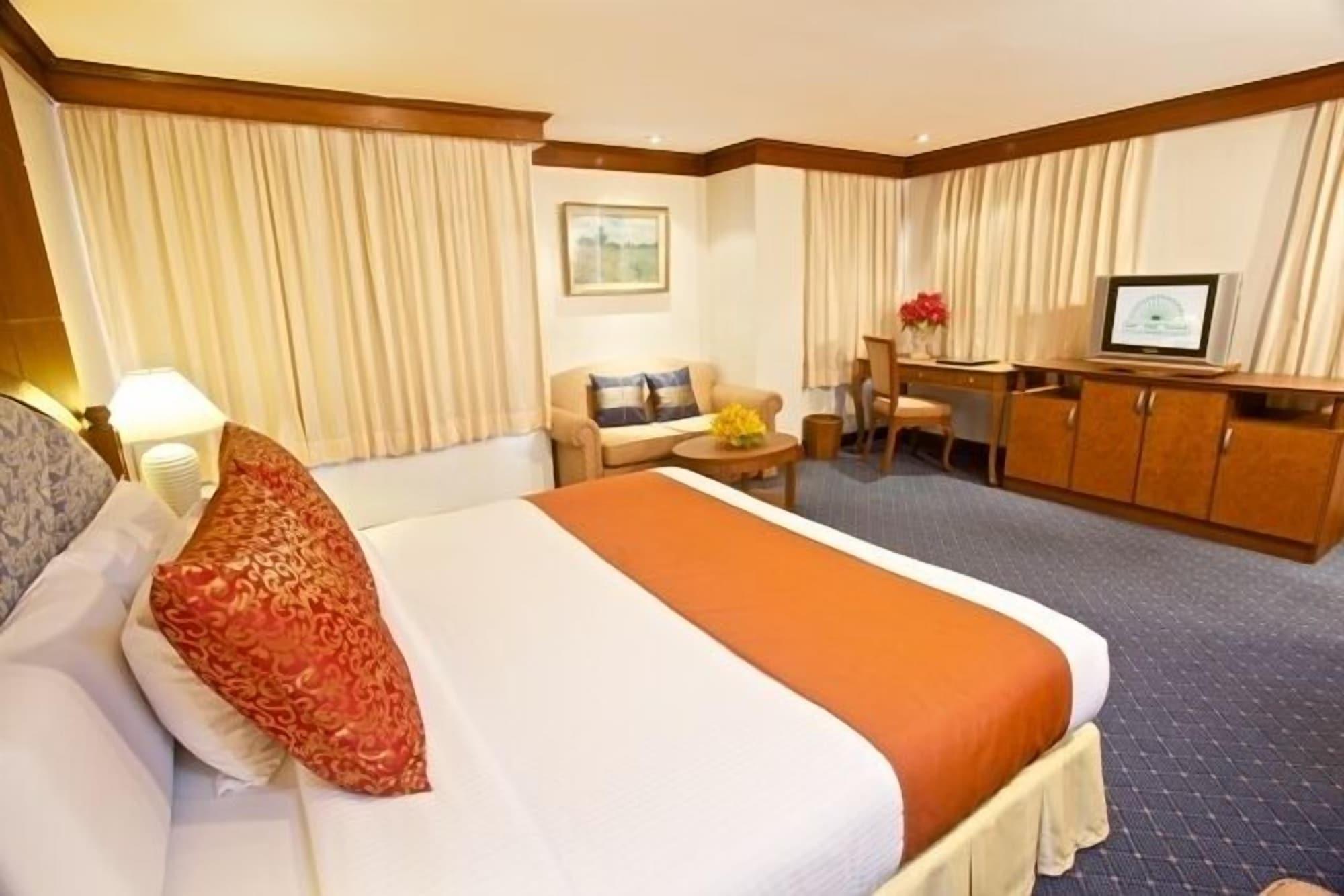 King Park Avenue Hotel Bangkok Exterior foto