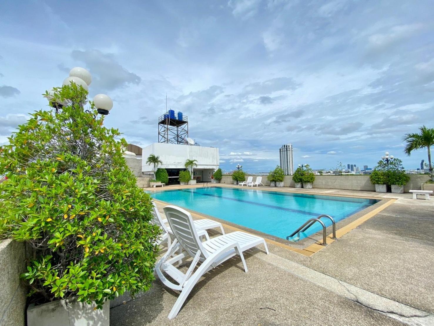 King Park Avenue Hotel Bangkok Exterior foto