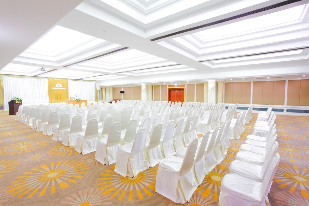 King Park Avenue Hotel Bangkok Exterior foto